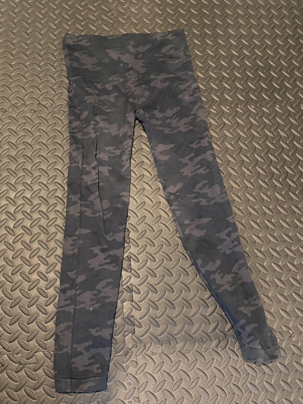 Spanx brand camouflage leggings